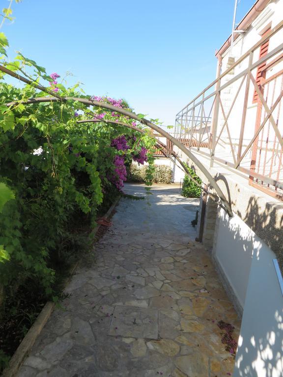 روغوزنيكا Apartment Ljubica الغرفة الصورة